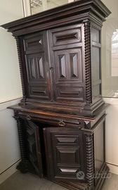 Credenza 