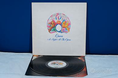 Queen A NIGHT AT THE OPERA LP Vinile 1975 UK RaRo