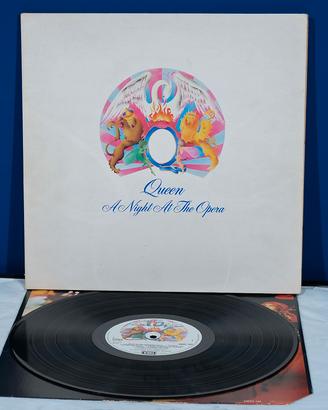 Queen A NIGHT AT THE OPERA LP Vinile 1975 UK RaRo