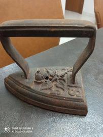 ferri da stiro antichi 