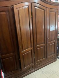 Armadio classico in legno 230x220x60 cm