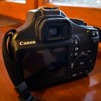 Canon D1100