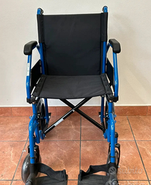 NUOVISSIMA sedia a rotelle perfette condizioni