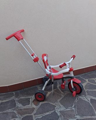 Triciclo a pedali e a spinta