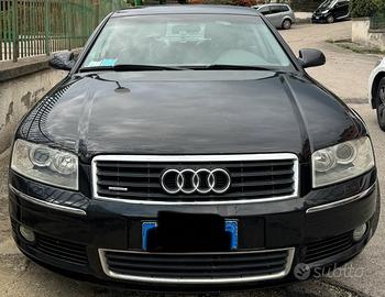 AUDI A8 2ª serie - 2004