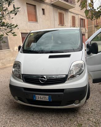 Opel Vivaro 2.0