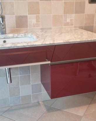 mobile bagno sospeso 