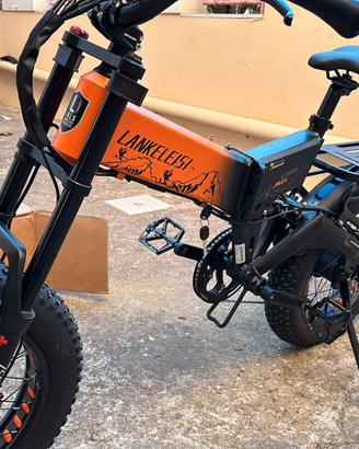 Bici elettrica pieghevole