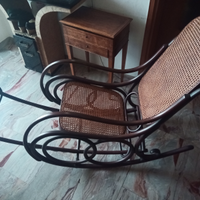 Sedia a dondolo Thonet