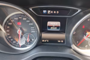 MERCEDES GLA 220d