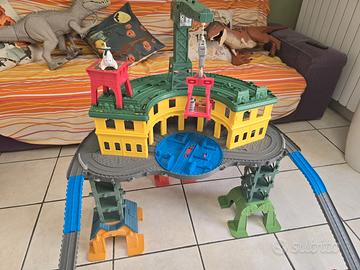 STAZIONE THOMAS CON TRENINI