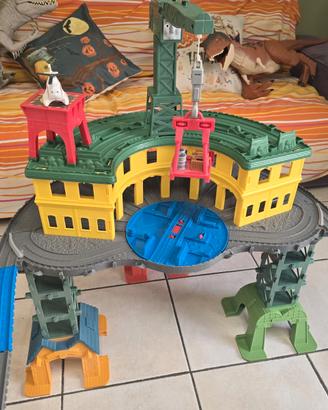 STAZIONE THOMAS CON TRENINI