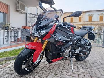 BMW S1000R