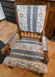 poltrona antica in legno