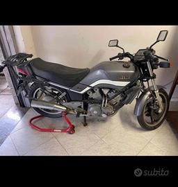 Yamaha XZ 550