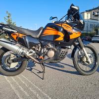 Honda XRV Africa Twin 750 RD07A