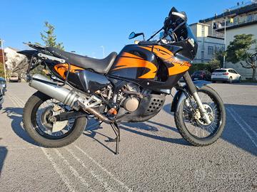 Honda XRV Africa Twin 750 RD07A