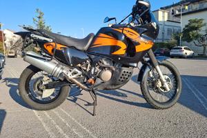 Honda XRV Africa Twin 750 RD07A