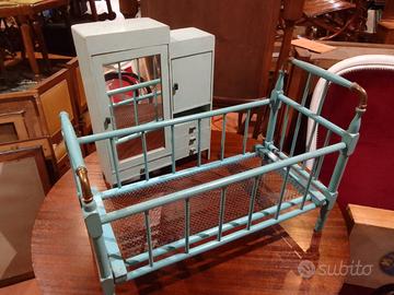 Cameretta per bambole vintage