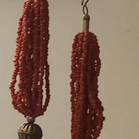 Collana vintage con perline di corallo rosso