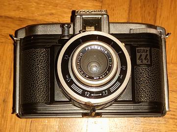 macchina fotografica Ferrania