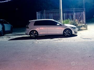 VOLKSWAGEN Golf 7ª serie - 2016