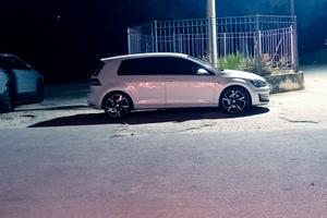 VOLKSWAGEN Golf 7ª serie - 2016