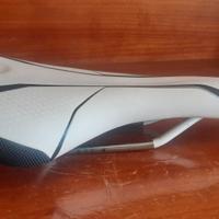 Sella Bontrager Bianca L 145 per bici da corsa