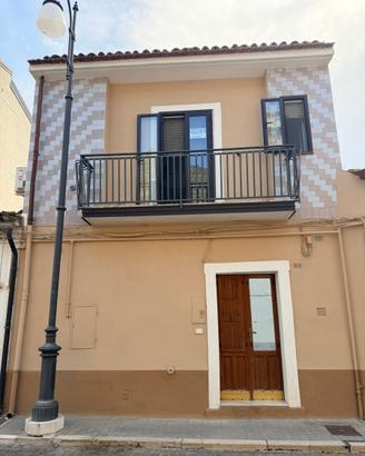APPARTAMENTO E GARAGE a Forenza