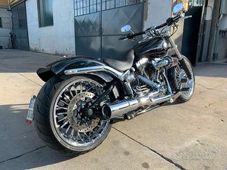 Harley-Davidson Softail Breakout - 2015