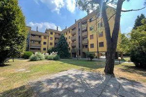 Appartamento di 107 m² con 3 locali e box auto a V