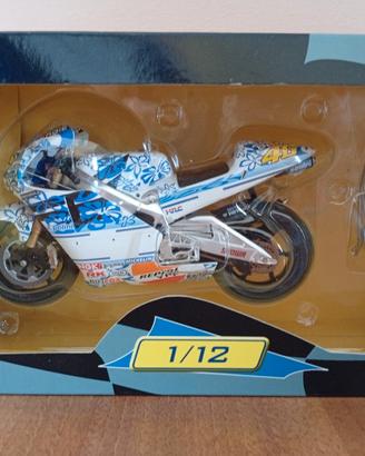 Honda NSR 500 - 2001 V.Rossi - 1/12 Ixo-Altaya