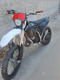 Fantic XE 125 2T targato