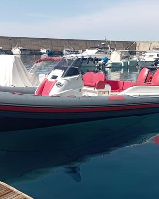 JOKER BOAT 28 CON COPPIA G2 DA 300HP