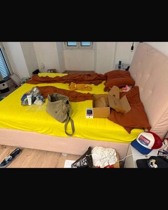 Letto matrimoniale senza materasso