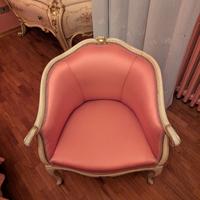 Poltroncina  stile Luigi XV