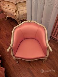 Poltroncina  stile Luigi XV