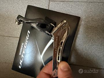 Deragliatore anteriore shimano ultegra bici corsa