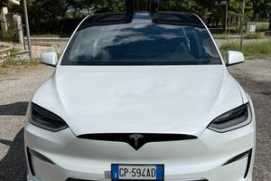 TESLA MODEL X PLAID