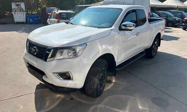 Nissan Navara 2.3 dCi 4WD King Cab Acenta