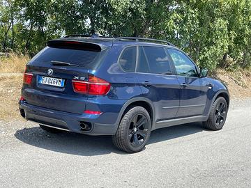 Bmw x5 (e70) - 2011