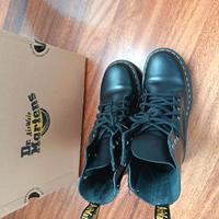 Dr. Martens Modello Jadon