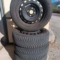 Pneumatici invernali Hankook RS2 175-65 R15 84T