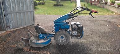 Motofalciatrice con tosaerba