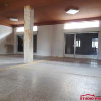 SVENDIAMO NEGOZIO 100Mq Centrale Libero Luglio