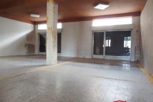 SVENDIAMO NEGOZIO 100Mq Centrale Libero Luglio