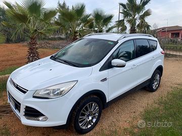 Ford Kuga 2.0 TDCI 163 CV 4WD Powershift Titanium