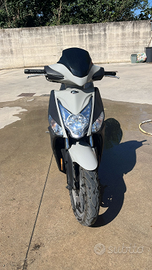 Scooter Agility 125 R 16+