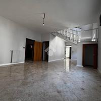 PALAZZO A TRENTOLA-DUCENTA