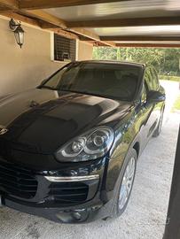 Splendido Porsche cayenne platinum